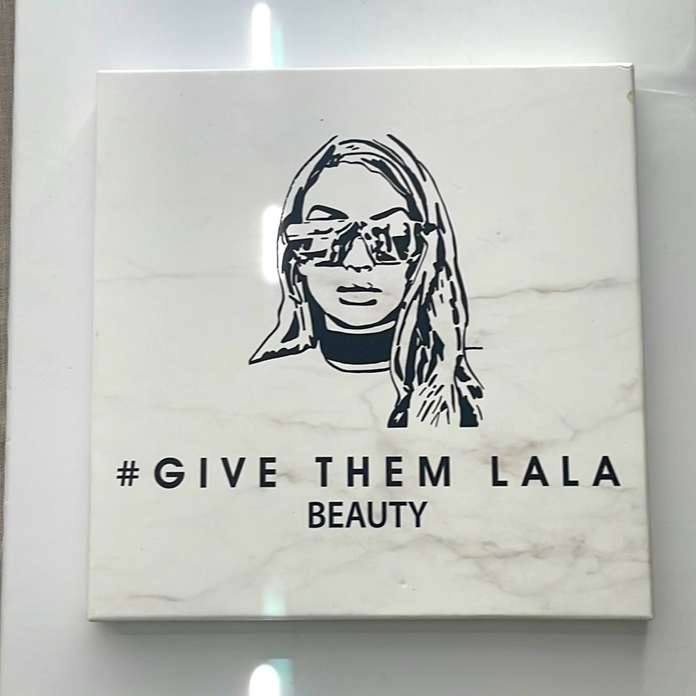Give Them Lala- THE GROWN WOMAN PALETTE